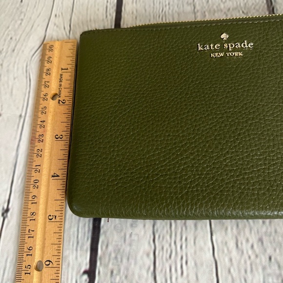 Kate Spade enchanted pebbled leather Leila wristlet - Picture 9 of 9